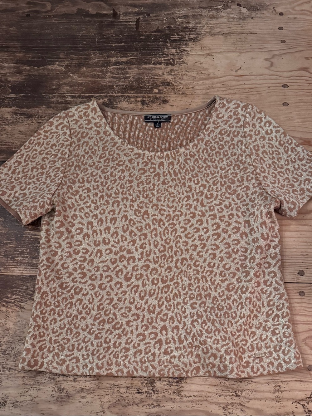 St. John Sport by Marie Gray Short-Sleeve Leopard Print Tee - Cream & Tan